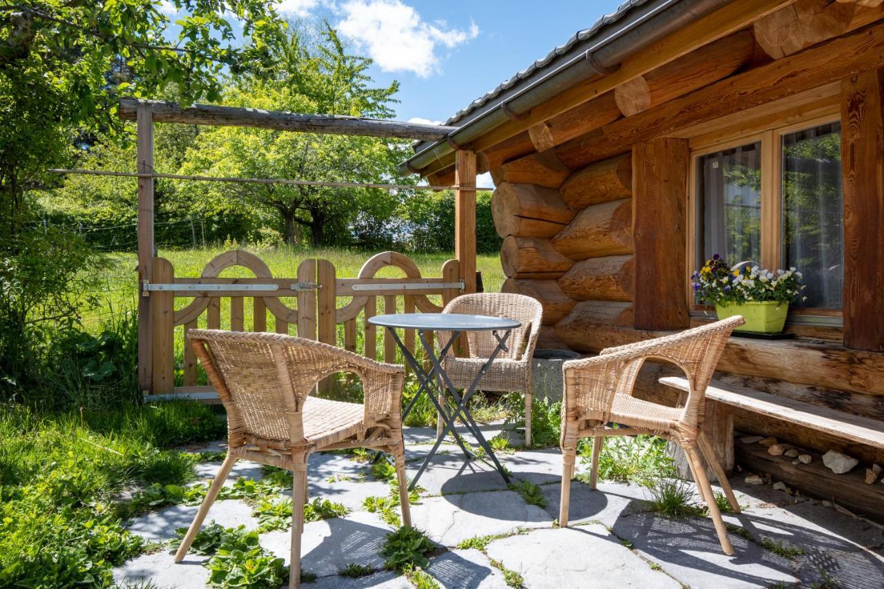 Le Gite De Briey Chalais Exterior photo